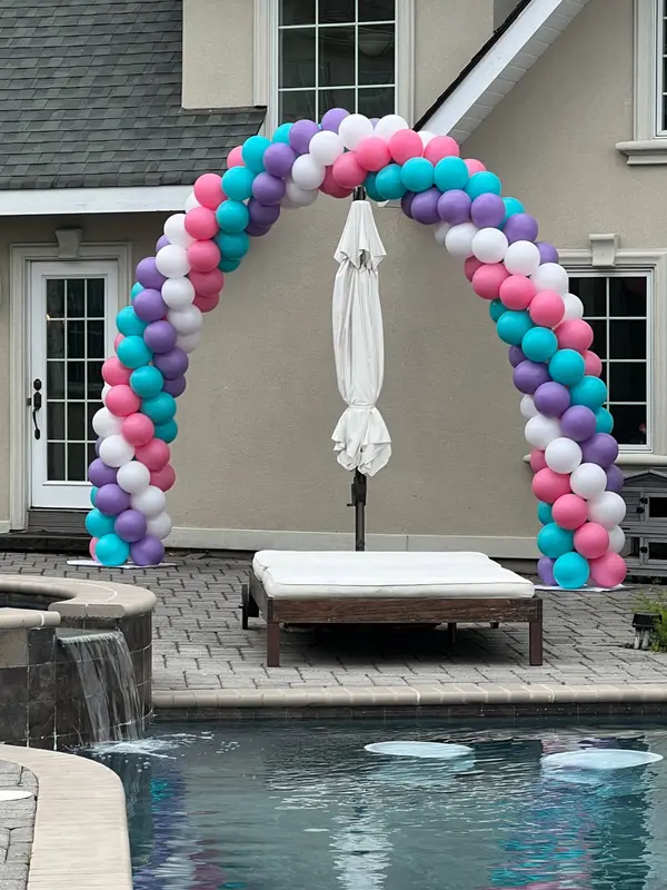 Outdoor Balloon Arch