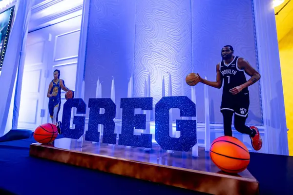 Basketball Themed Candle Lighting Centerpiece