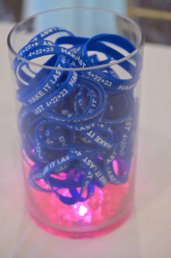 Bracelet Lounge Centerpiece