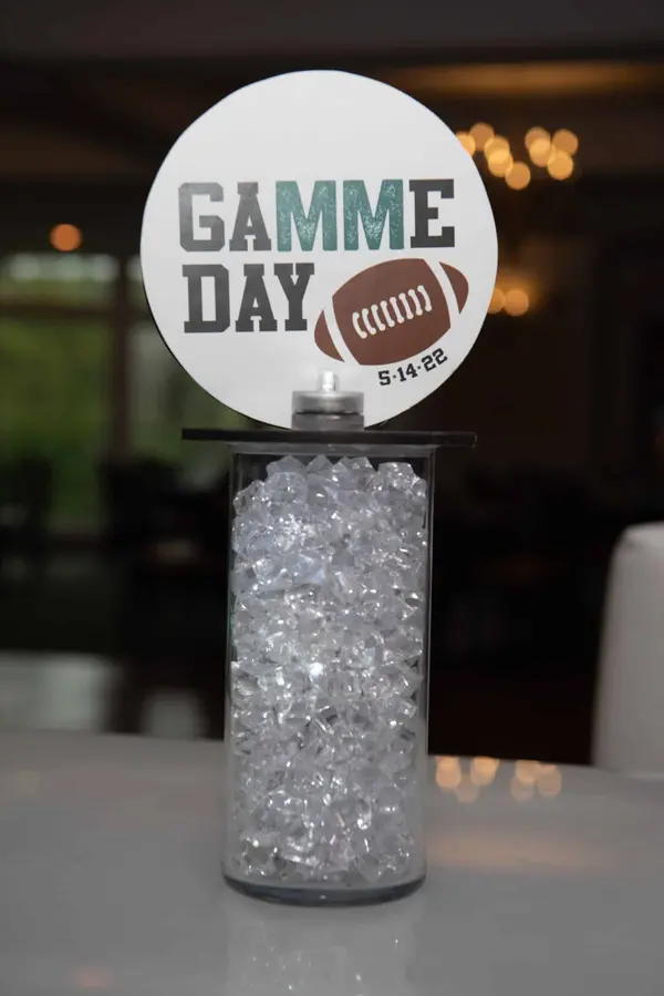 sport_themed_logo_centerpiece