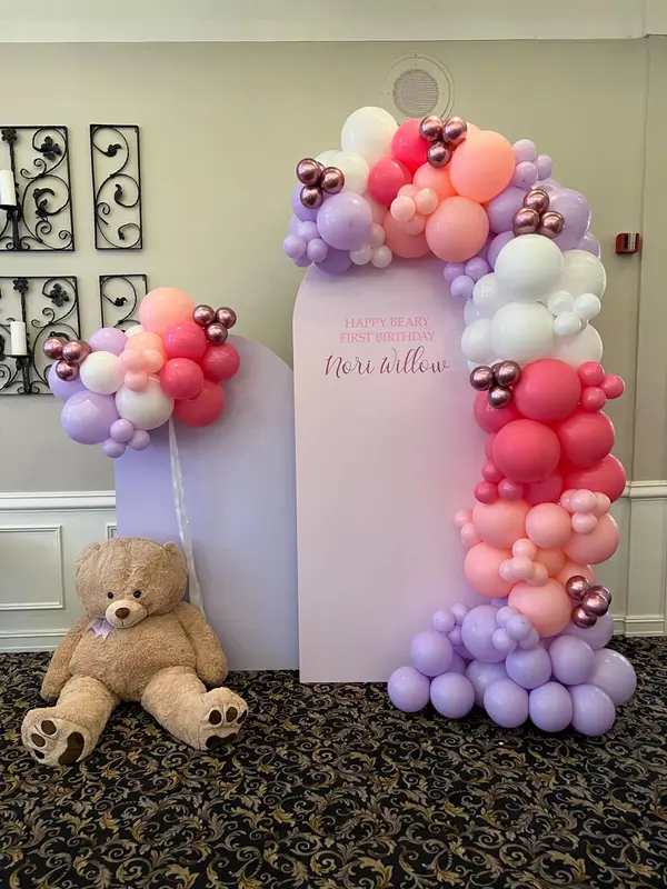 Bear Themed Balloon Garland