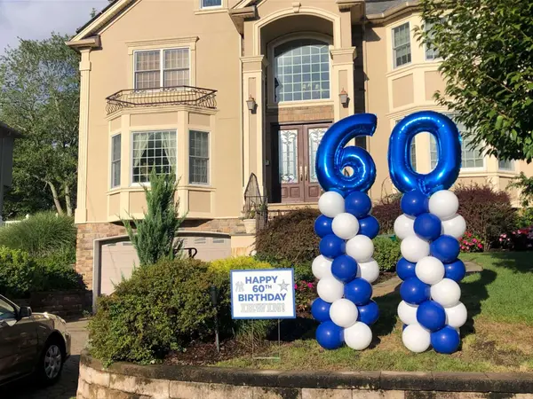 Number Balloon Columns