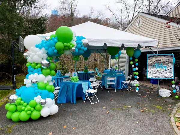 Outdoor Decor for Tent Party