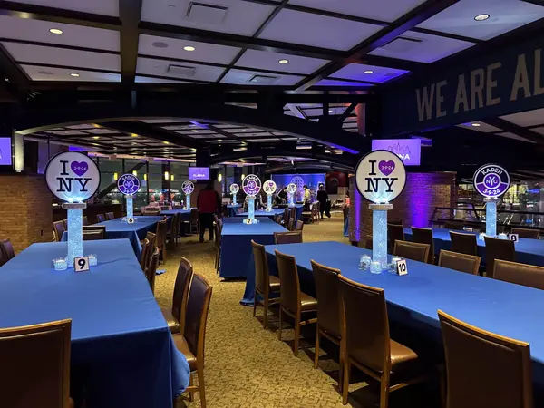 NYC Themed Centerpieces