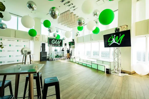 Ceiling Balloons