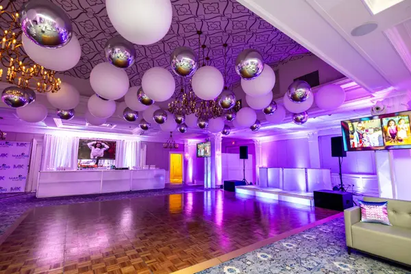 Ceiling Balloons