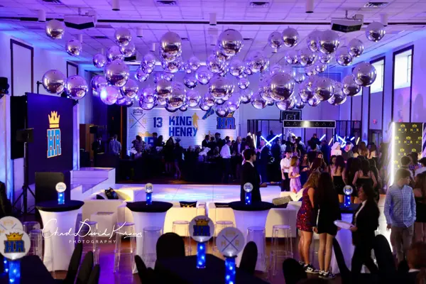 Metallic Orbz Ceiling Balloons