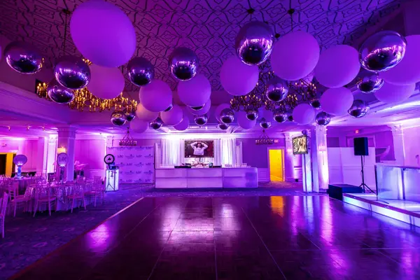 Ceiling Balloons