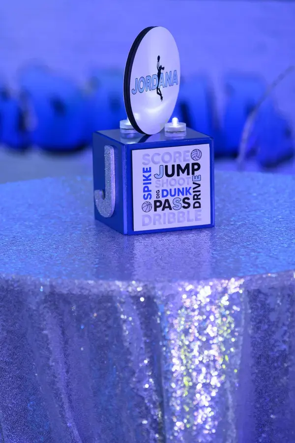 Mini Lounge Centerpiece