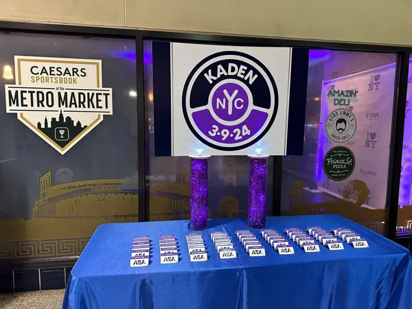NYC Themed Entrance Decor
