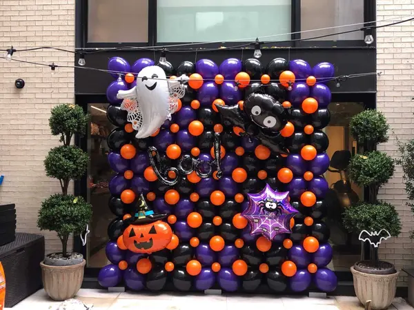 Photo Booth Balloon Wall
