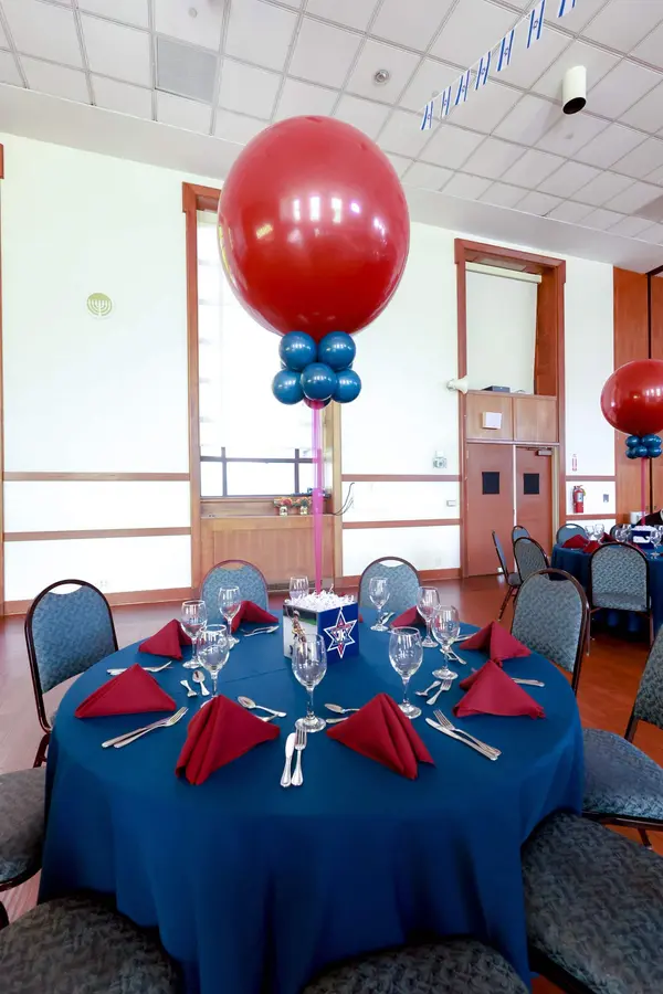 Photo Cube with Red Balloon