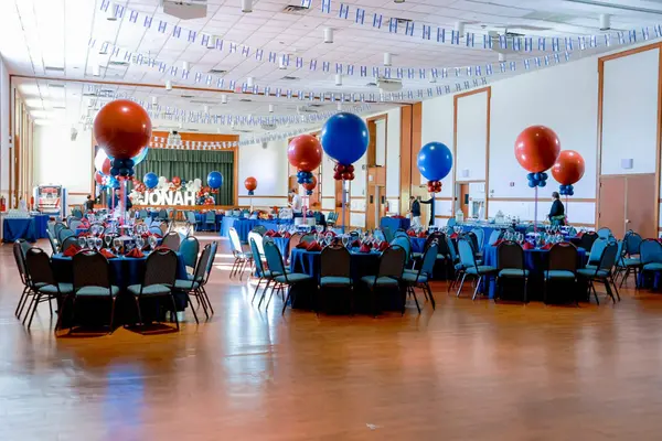 Photo Cubes with Red and Blue Balloons
