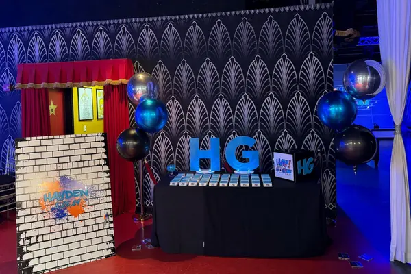 Graffiti Theme Entrance Decor