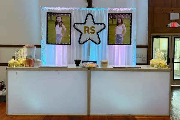 star_themed_bar_decor