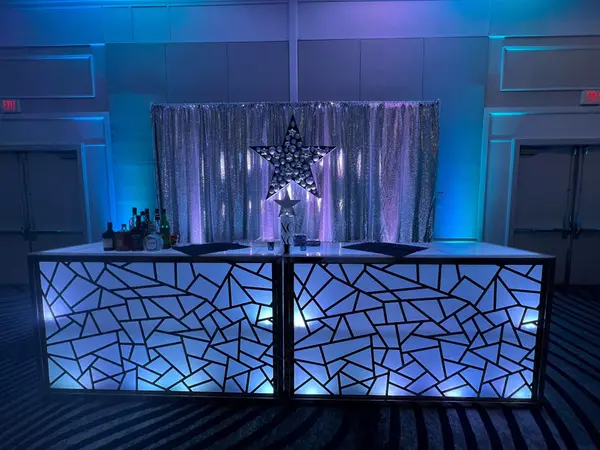 Custom Bar
