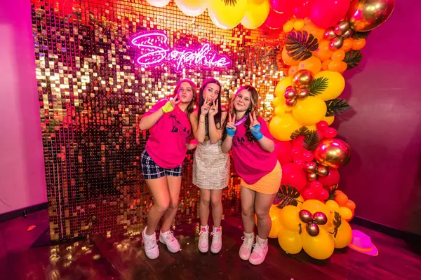 Tropical Balloon Garland
