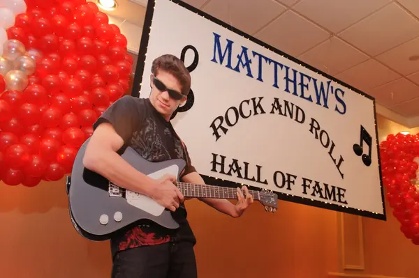 Lifesize Photo Cutout