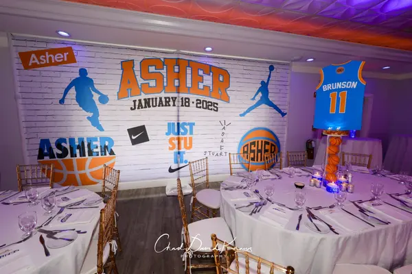 Custom Knicks Themed Sports Mural