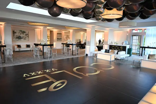 Dance Floor Wrap