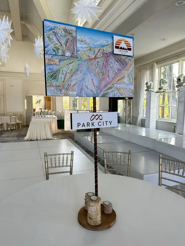Skiing Centerpiece