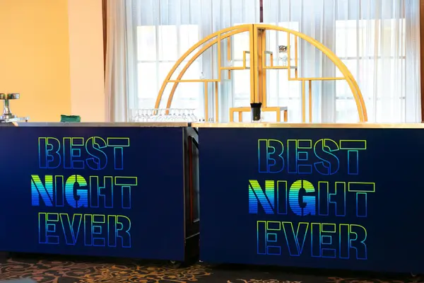 Custom Bar Branding