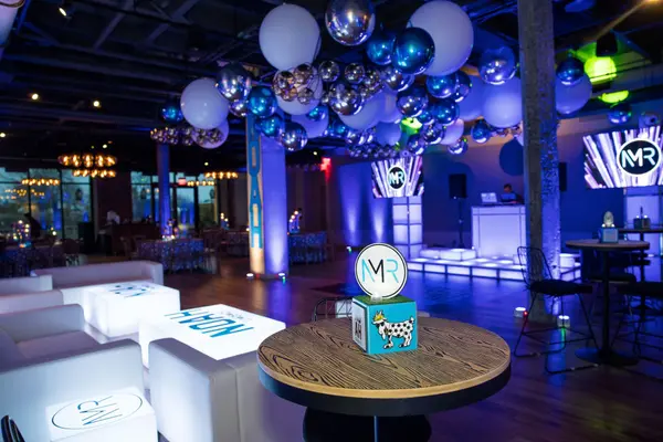 Mini Cube Centerpiece