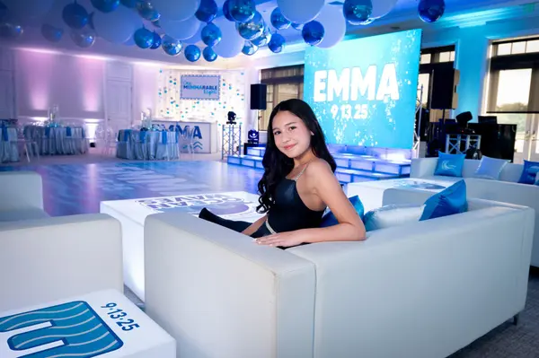 Water Themed Lounge Decor