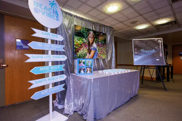Beach Themed Entrance Decor