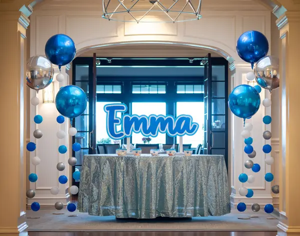 Entrance Decor