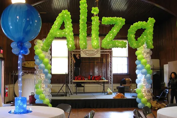 Name in Balloons Sculpture with Balloon Columns