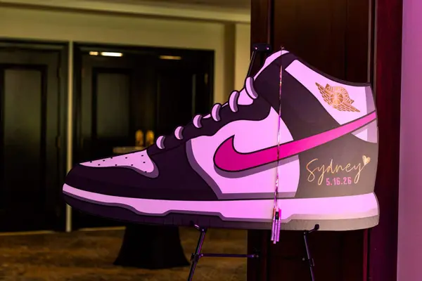 Sneaker Sign In Board