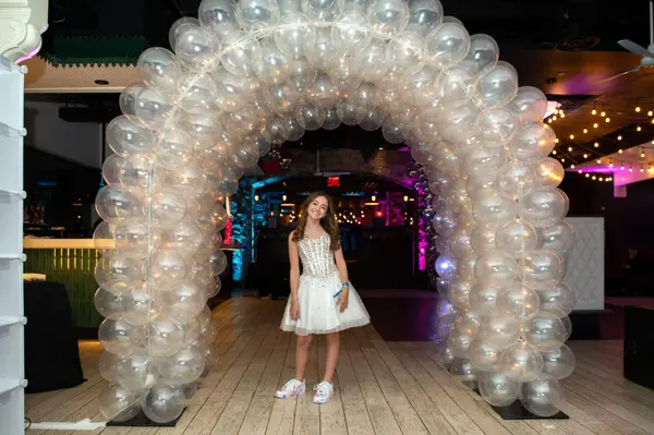Balloon Tunnel