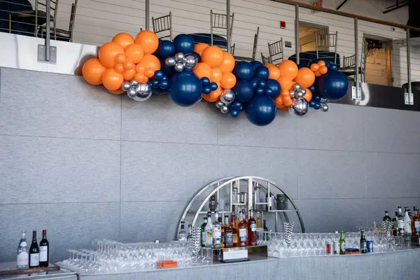Bar Garland