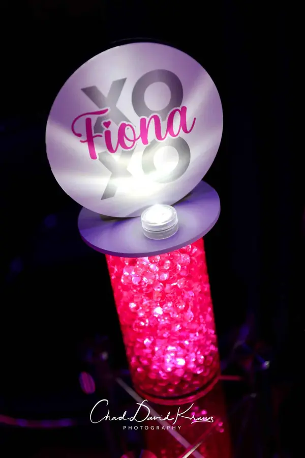 Mini Logo Topper