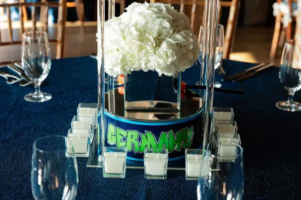 Travel Centerpiece