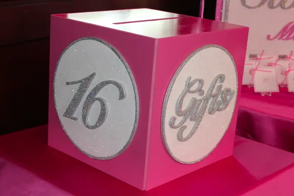 Sweet 16 Gift Box