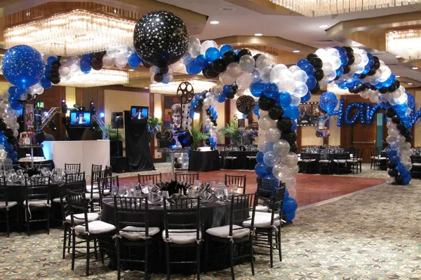 Balloon Wrap around Dance Floor