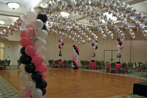 Balloon Star Canopy