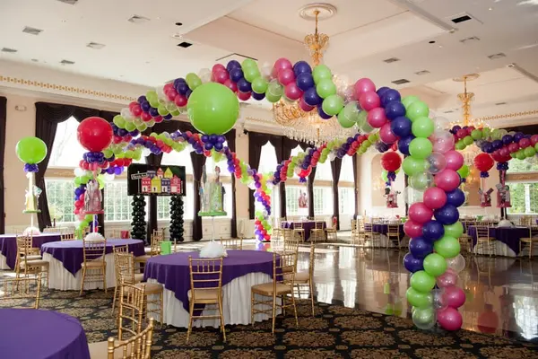 Balloon Wrap Around Dance Floor