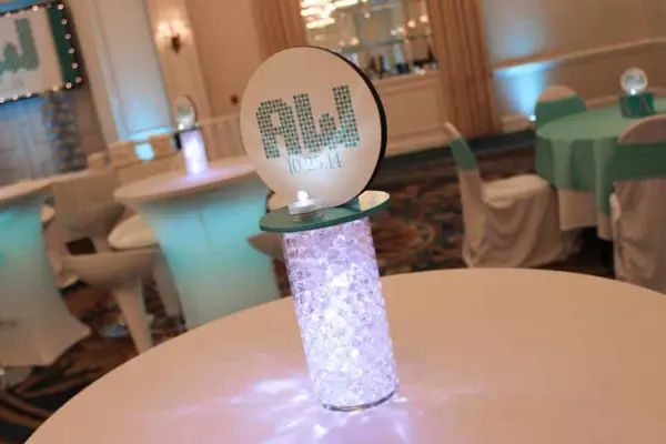 Logo Centerpiece