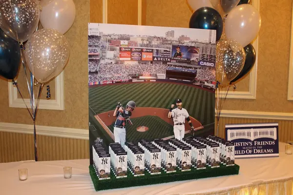 Yankees Seating Card Display