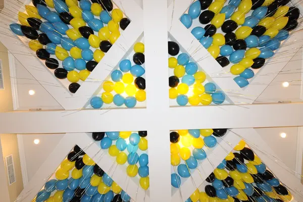 Loose Ceiling Balloons with Shimmer Ribbon