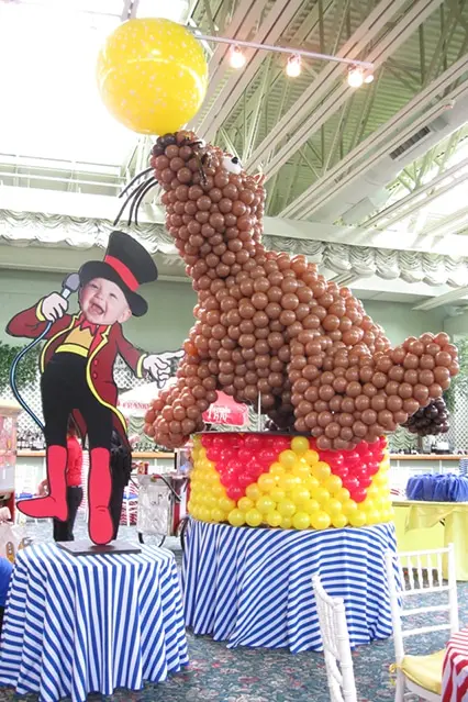 Seal Balloon Sculpture