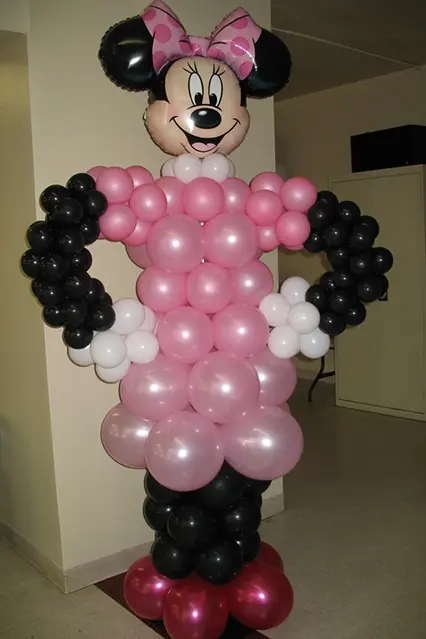 Minnie Mouse Balloon Sculpture