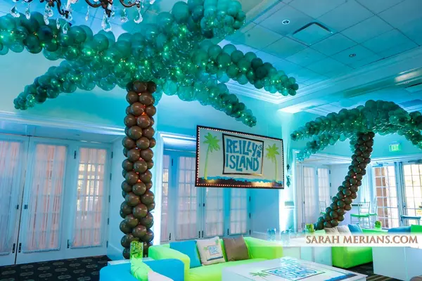 Palm Tree Balloon Sculptures