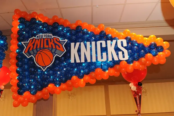 Basketball Pennant Balloon Sculpture