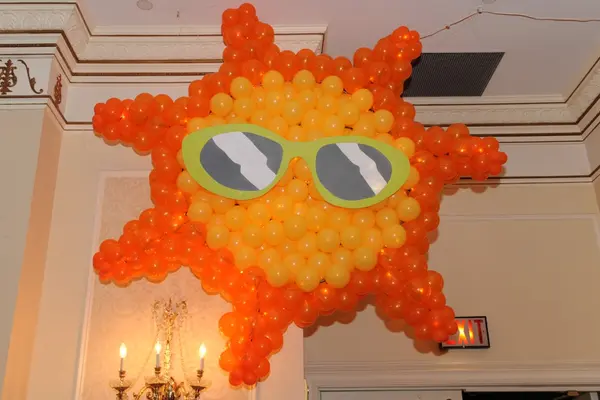 Sun Shaped Balloon Sculpture