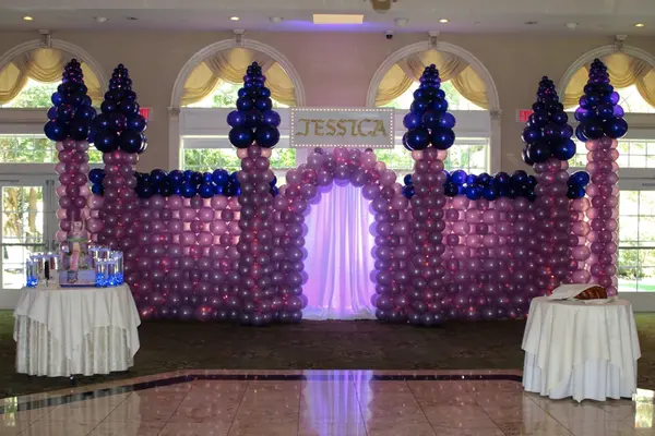 Castle Balloon Sculpture