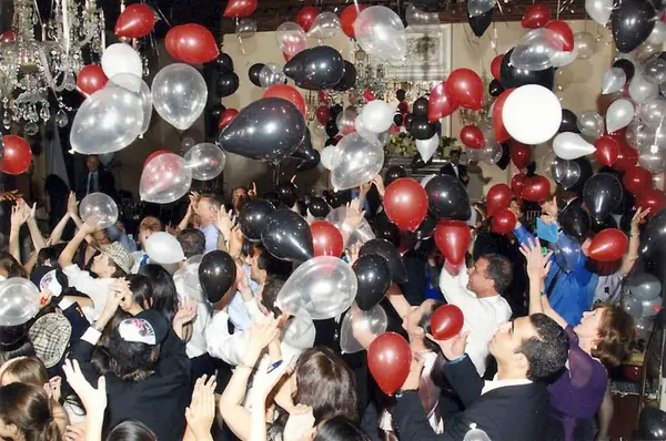 Exploding Balloon Release